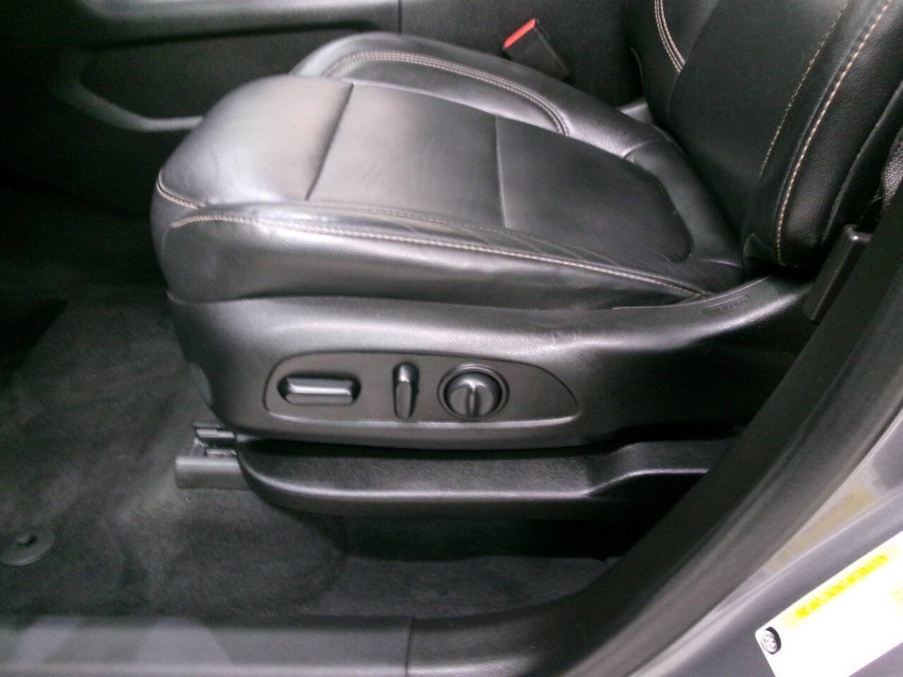 Used 2021 Chevrolet Traverse RS image 20