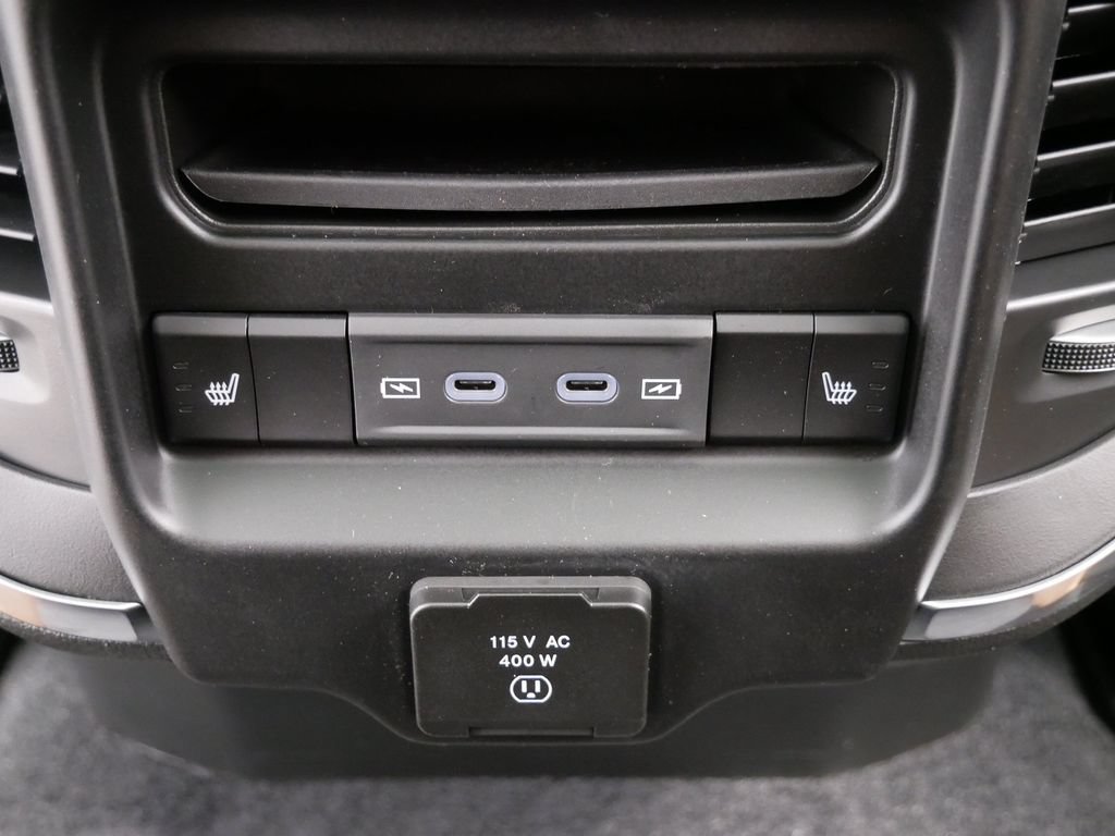 New 2027 RAM 1500 Laramie w/ Laramie Preferred Package AWD/4WD image 16