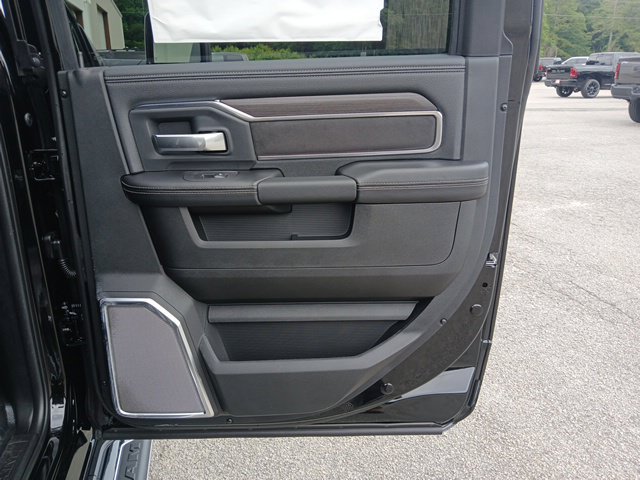 New 2026 RAM 5500 4x4 Crew Cab w/ Laramie Trim Package image 23