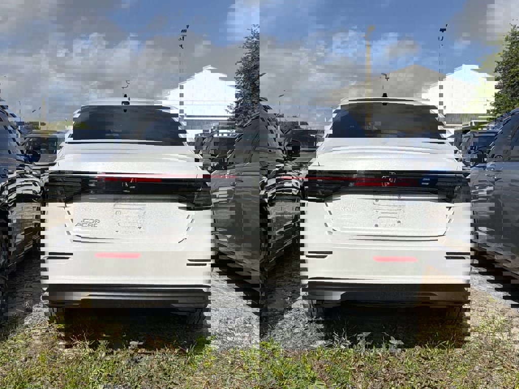 Used 2025 Honda Accord SE image 7