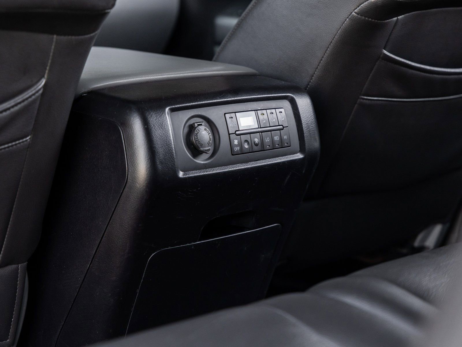 Used 2020 Toyota Sequoia SR5 image 35