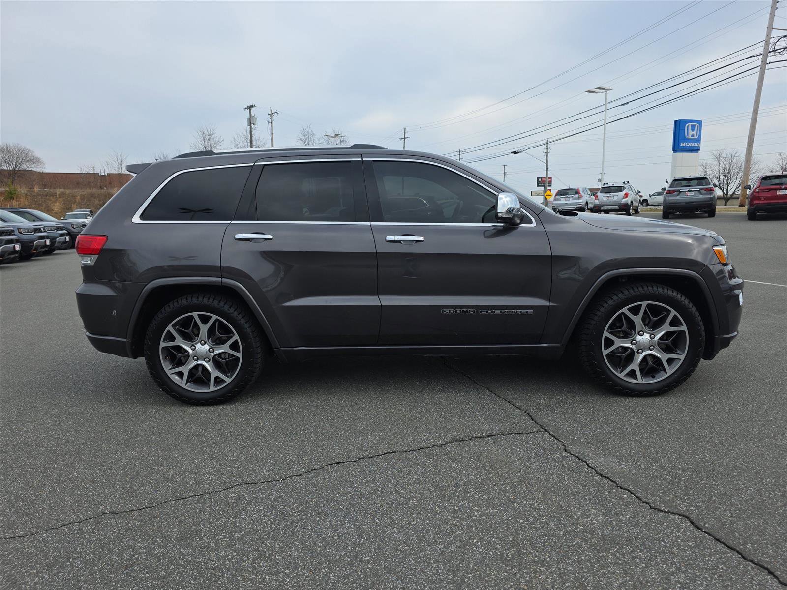 Used 2019 Jeep Grand Cherokee Overland image 7