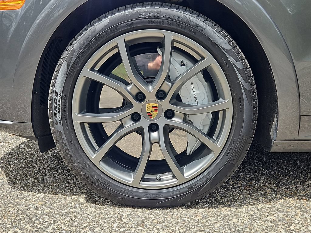 Certified 2021 Porsche Cayenne GTS AWD/4WD image 11