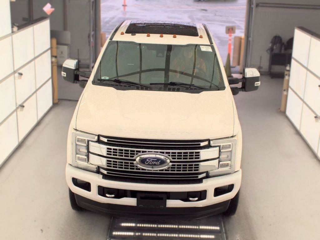 Used 2017 Ford F250 Platinum w/ Platinum Ultimate Package AWD/4WD image 2