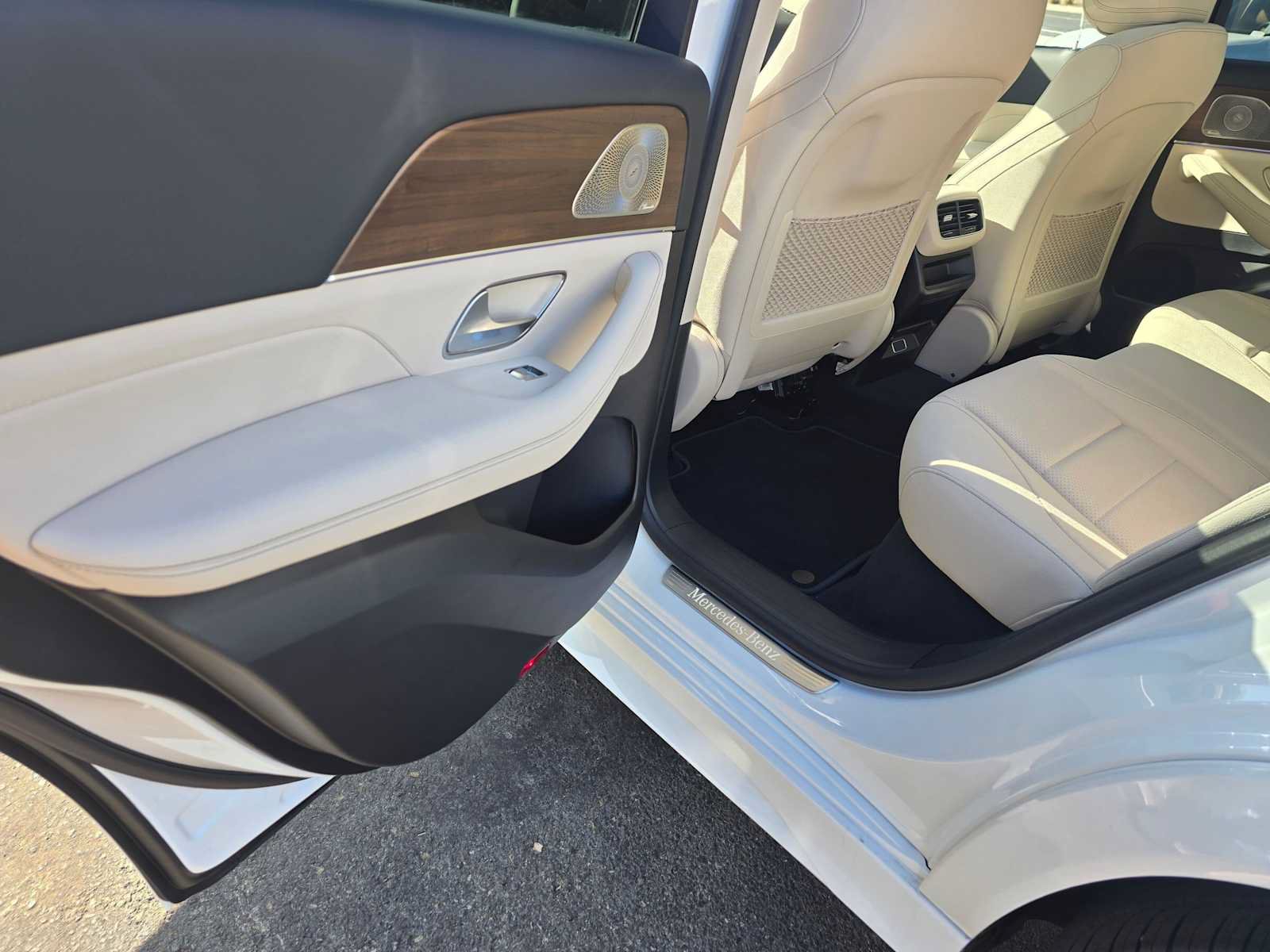 New 2026 Mercedes-Benz GLE 450 4MATIC image 17