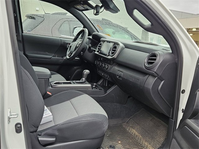 Used 2023 Toyota Tacoma TRD Sport image 12