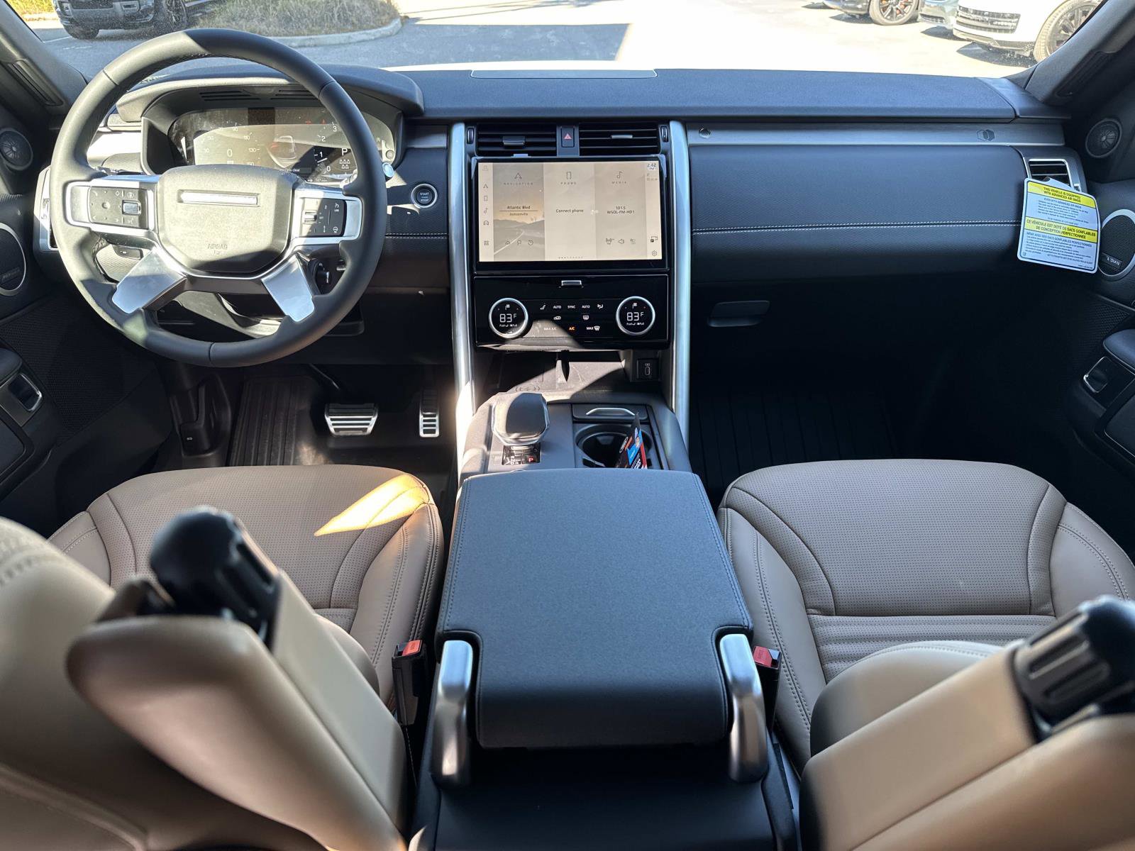 New 2026 Land Rover Discovery Limited Edition AWD/4WD image 16