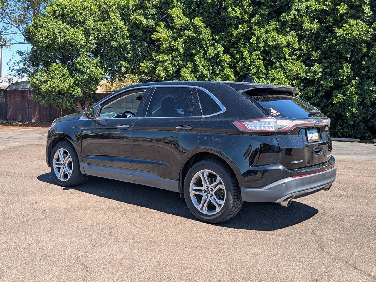 Used 2016 Ford Edge Titanium image 6