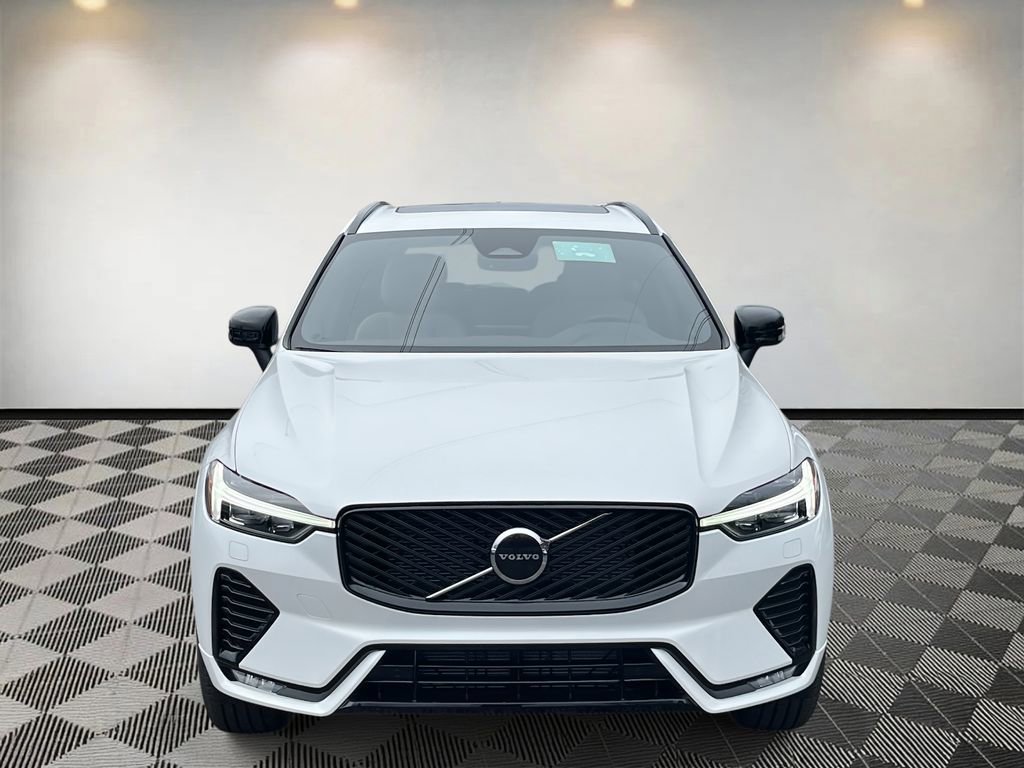 New 2026 Volvo XC60 B5 Core w/ Climate Package image 8