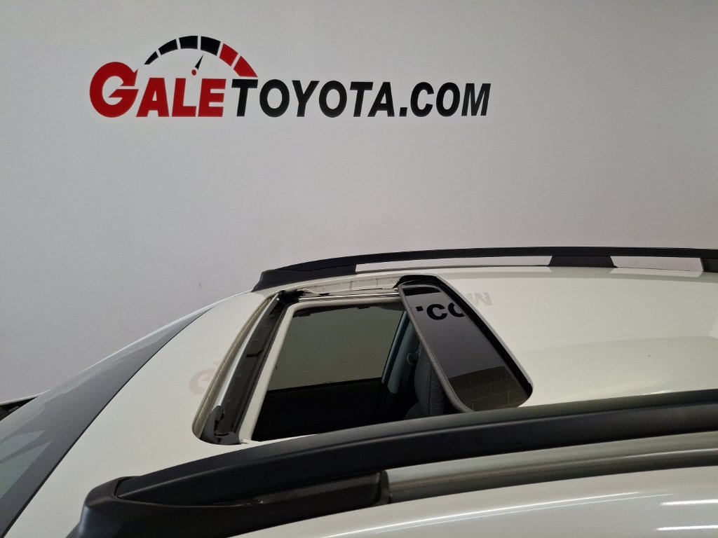 Used 2024 Subaru Crosstrek 2.0i Premium AWD/4WD image 8
