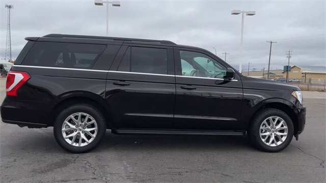 Used 2021 Ford Expedition Max XLT image 2