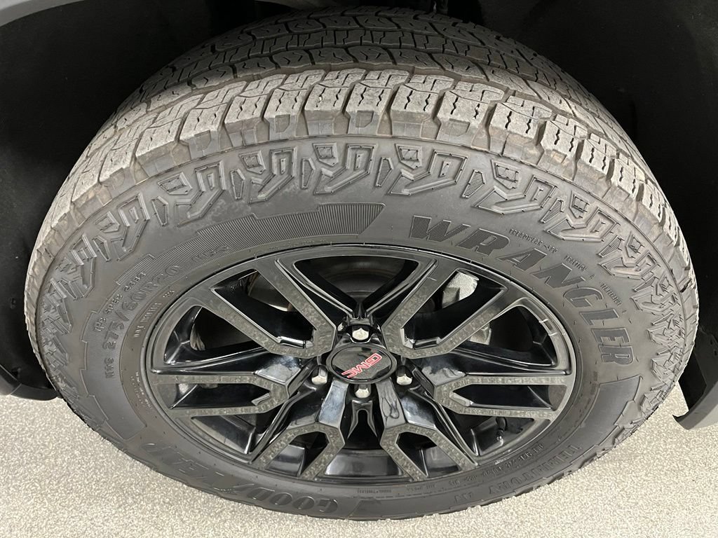 Used 2021 GMC Sierra 1500 Elevation w/ X31 Off-Road Package AWD/4WD image 15
