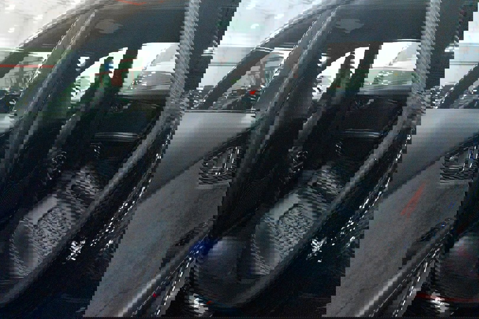 Used 2016 Audi RS 7 Prestige w/ Carbon-Optic Package image 25