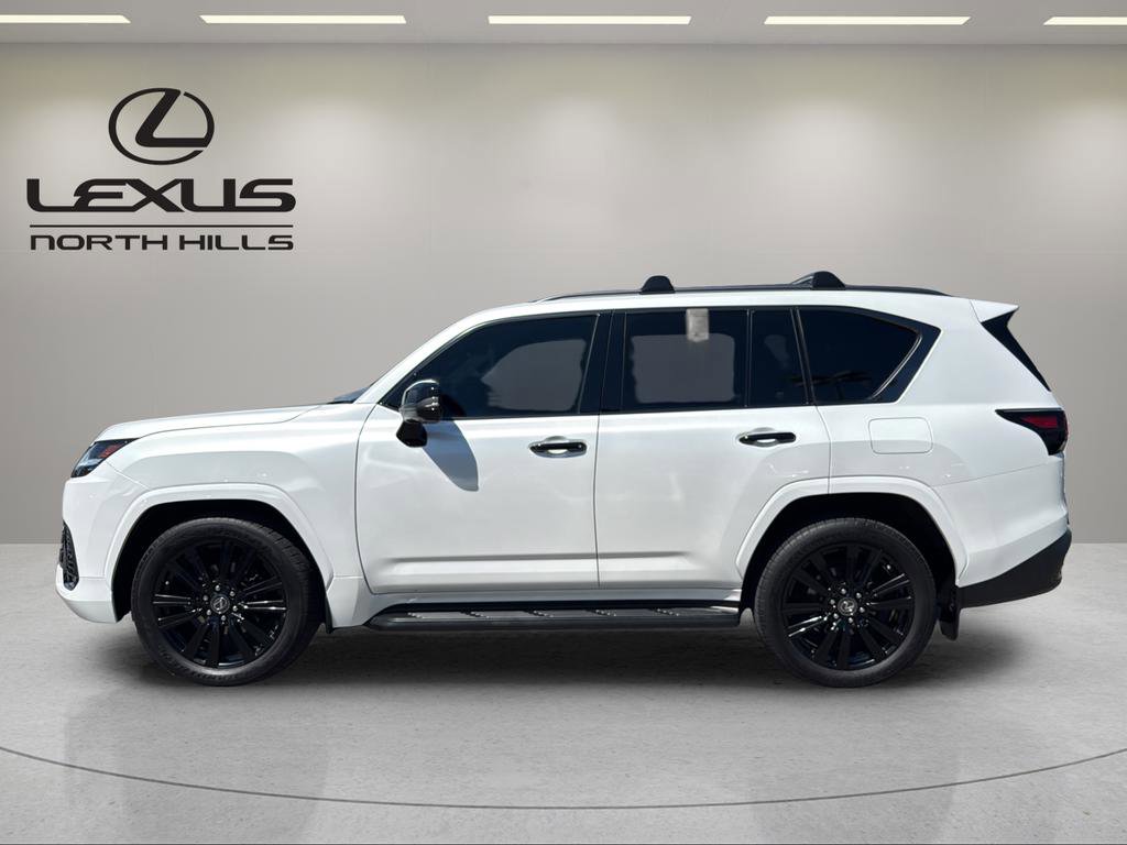 Used 2023 Lexus LX 600 4WD w/ Appearance Package image 9