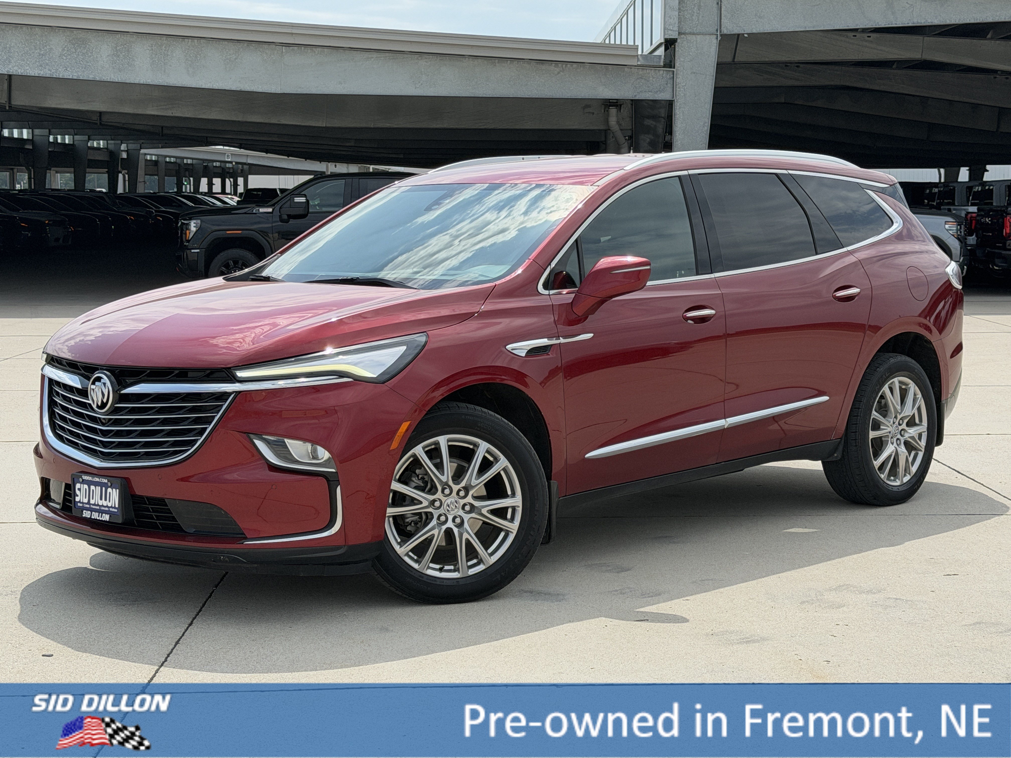 Used 2023 Buick Enclave Premium AWD/4WD image 1