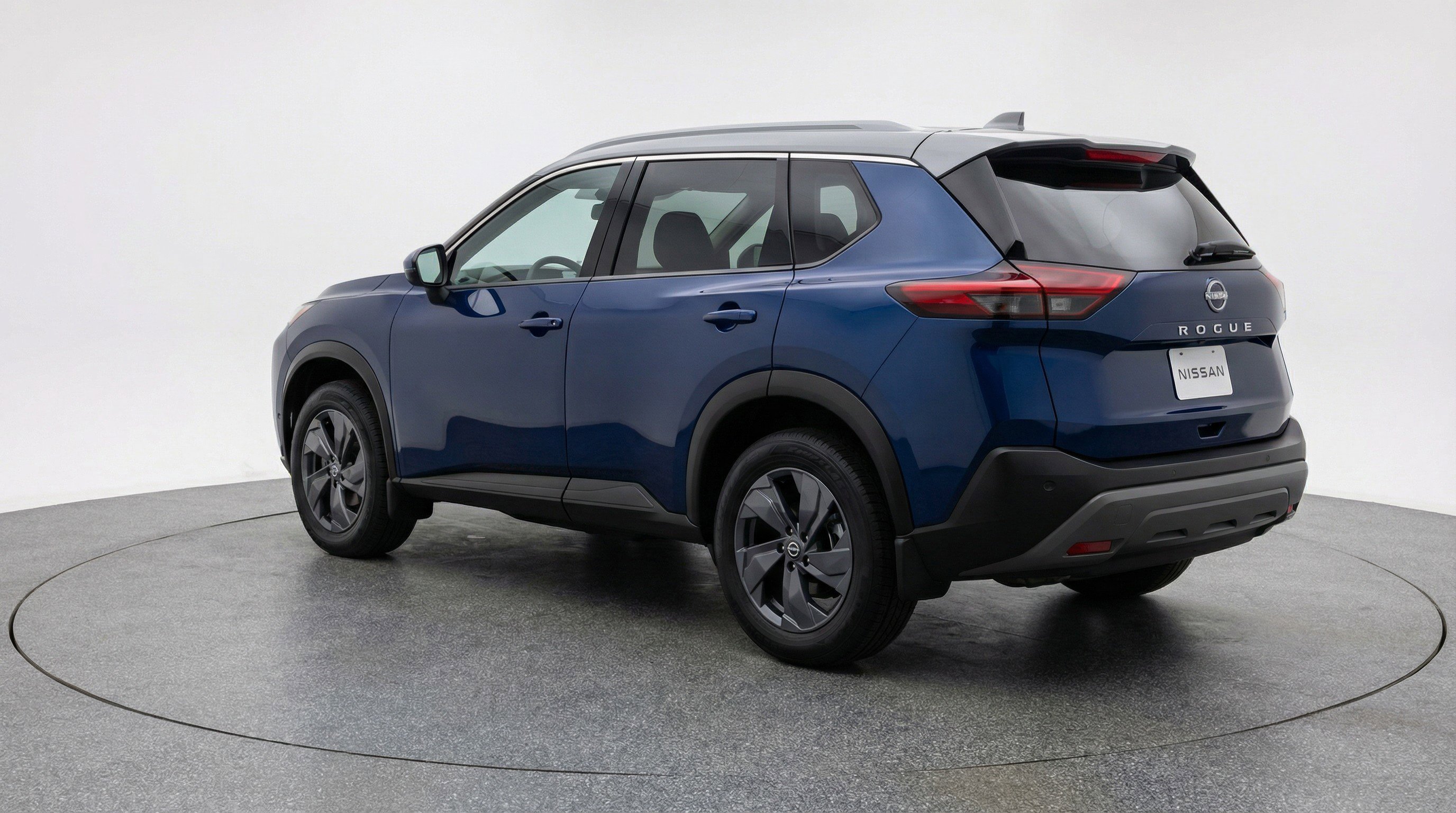 Used 2025 Nissan Rogue SV image 6
