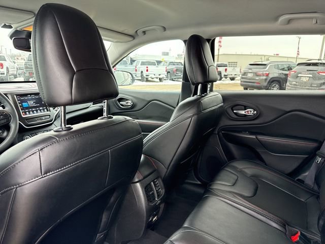 Used 2022 Jeep Cherokee Trailhawk AWD/4WD image 34