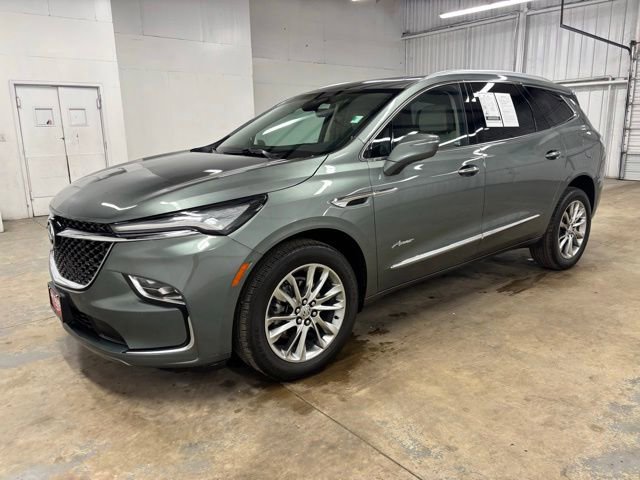 Used 2024 Buick Enclave Avenir w/ Avenir Technology Package AWD/4WD image 2