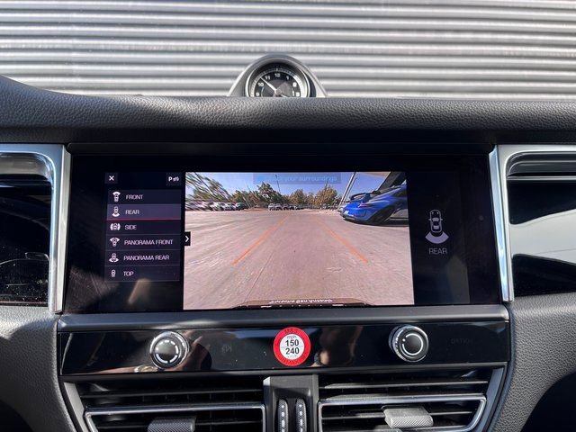 Certified 2026 Porsche Macan AWD/4WD image 20