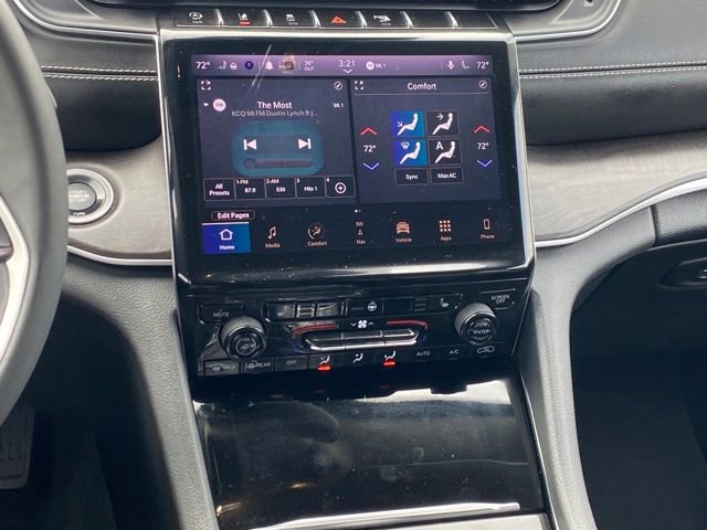 Used 2023 Jeep Grand Cherokee Limited image 9