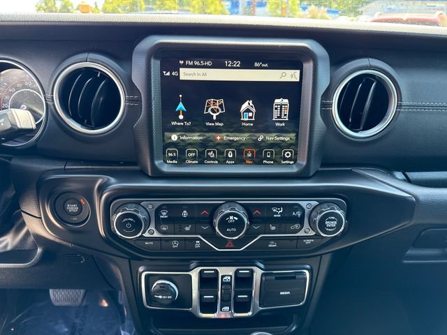 Used 2022 Jeep Gladiator Overland w/ Popular Equipment Package AWD/4WD image 24