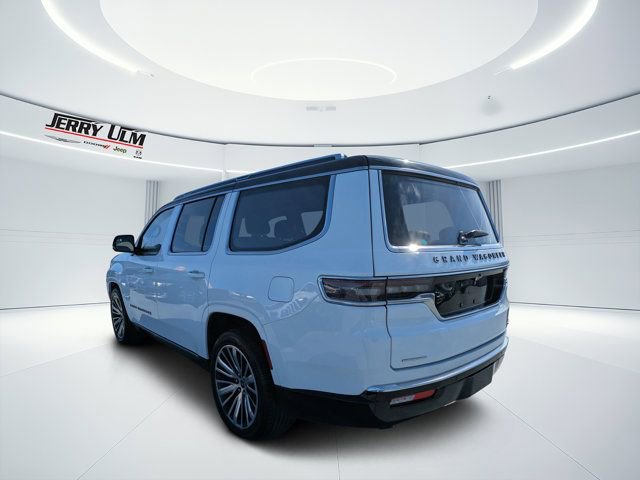 Used 2023 Jeep Grand Wagoneer Series III image 5