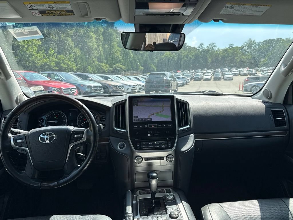 Used 2018 Toyota Land Cruiser w/ Four Season Floor Mat Package AWD/4WD image 10