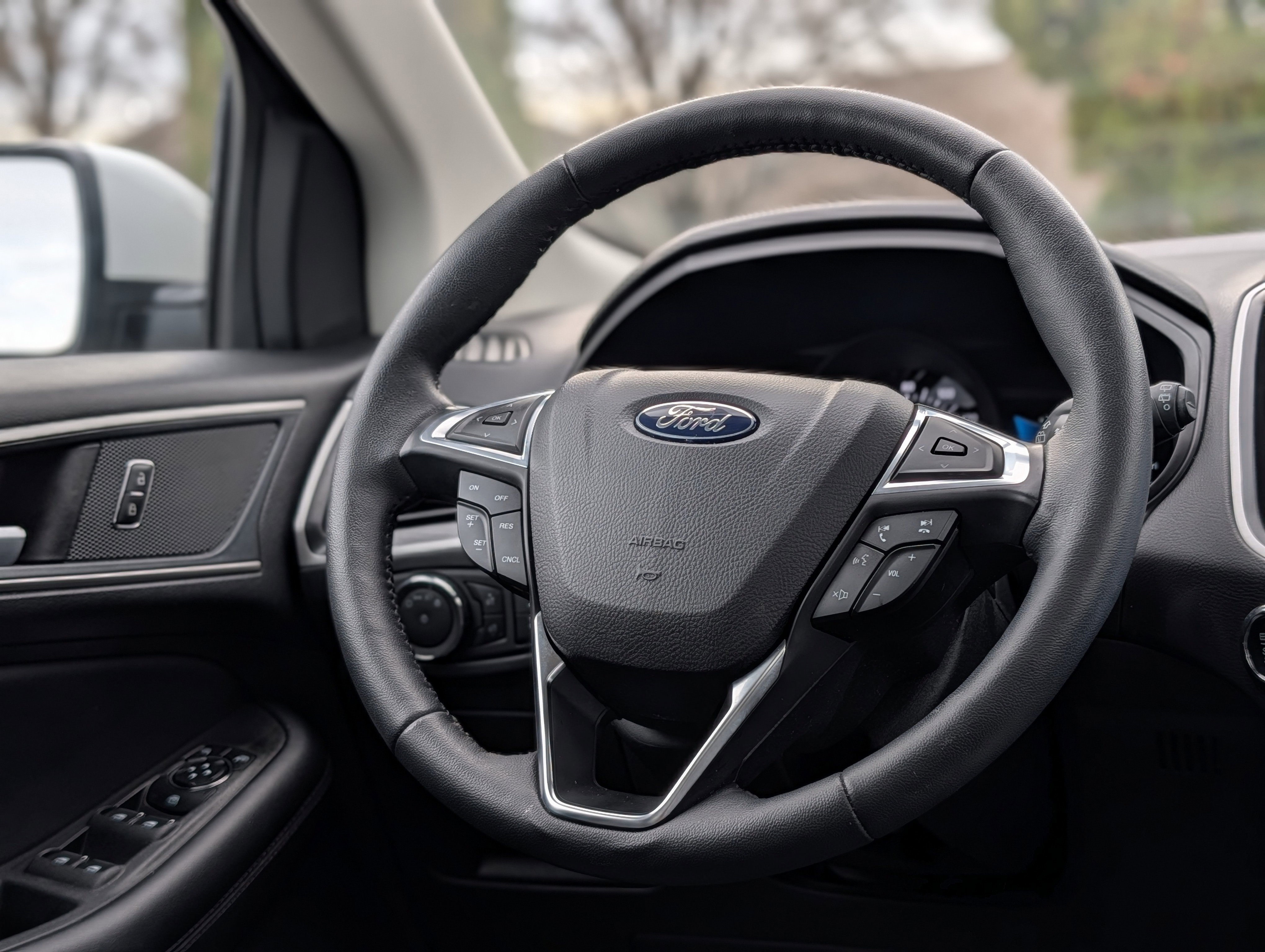 Used 2024 Ford Edge SEL w/ Convenience Package image 14