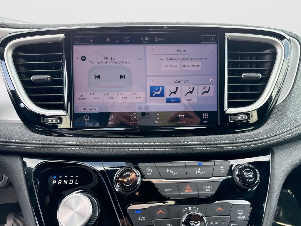 Used 2024 Chrysler Pacifica Touring FWD image 32