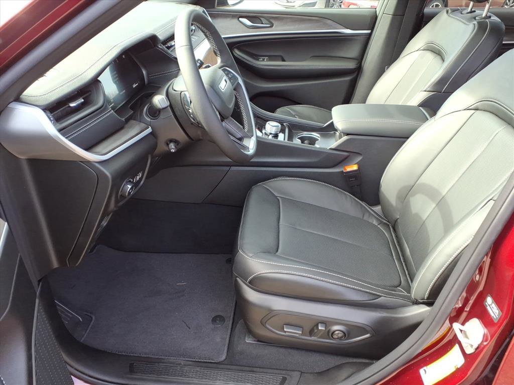 New 2026 Jeep Grand Cherokee Limited Reserve image 11