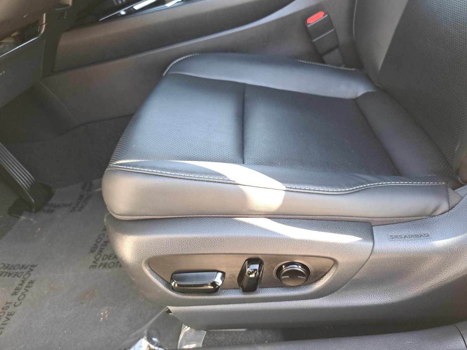 Used 2024 Lexus UX 250h F Sport FWD image 32