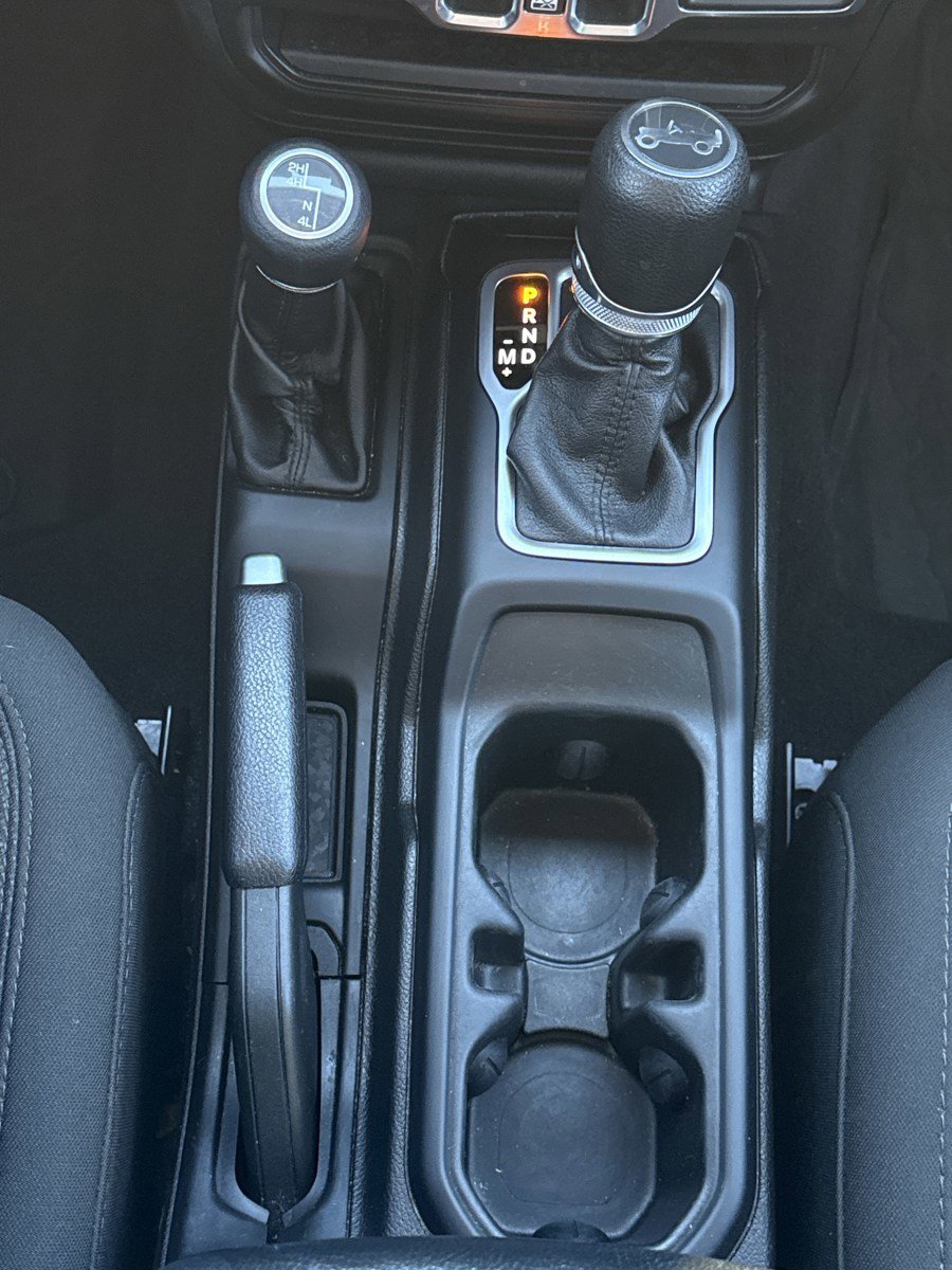 Used 2018 Jeep Wrangler Unlimited Sport S image 24