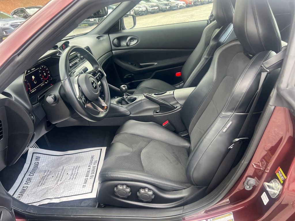 Used 2025 Nissan Z Performance w/ Floor Mat Package image 10