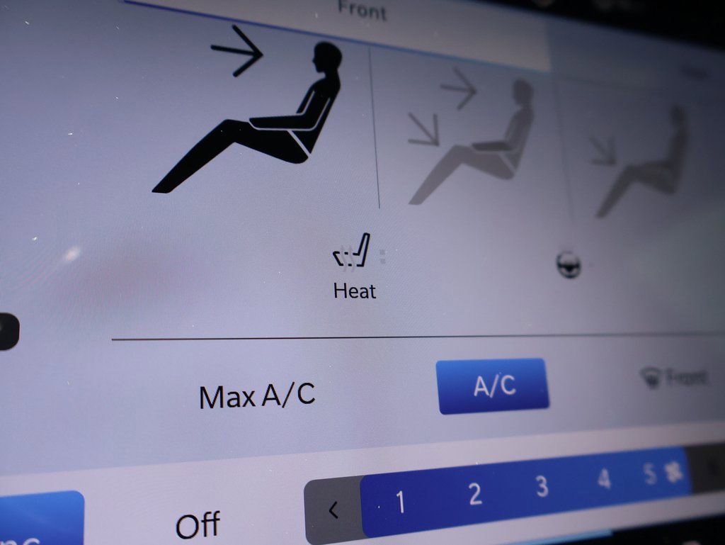 New 2026 Chrysler Pacifica Select image 34