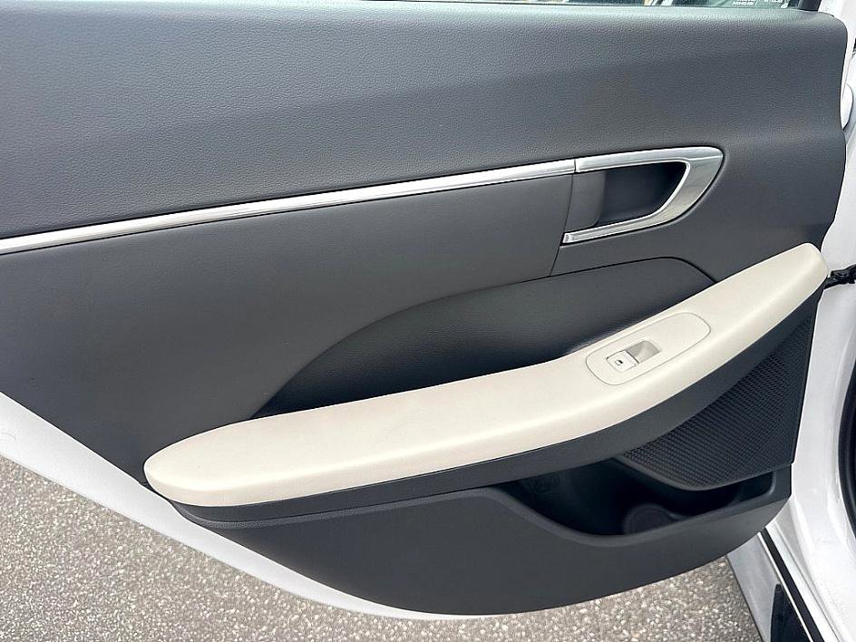 Certified 2023 Hyundai Sonata SEL image 9