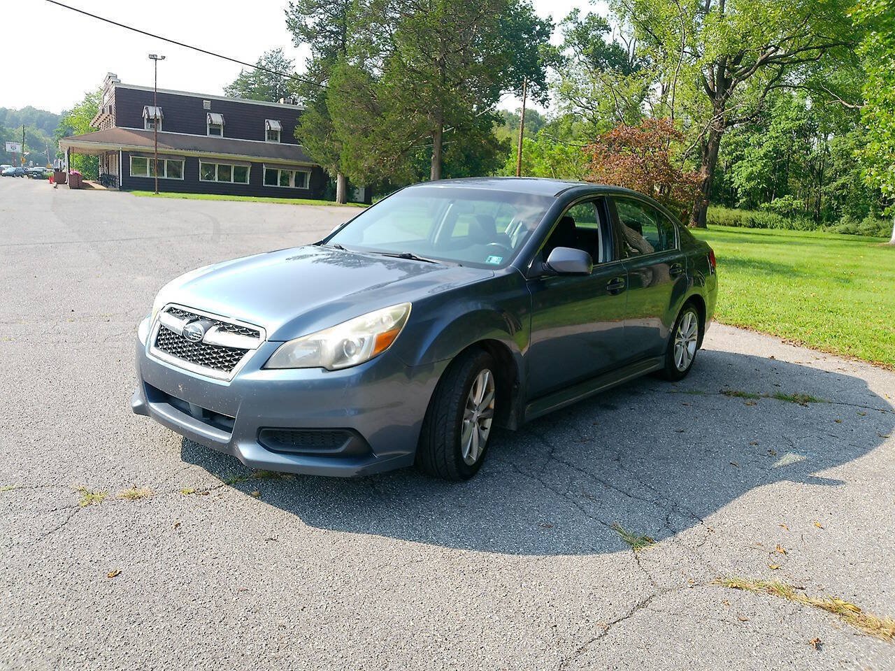 Used 2014 Subaru Legacy 2.5i Premium AWD/4WD image 5