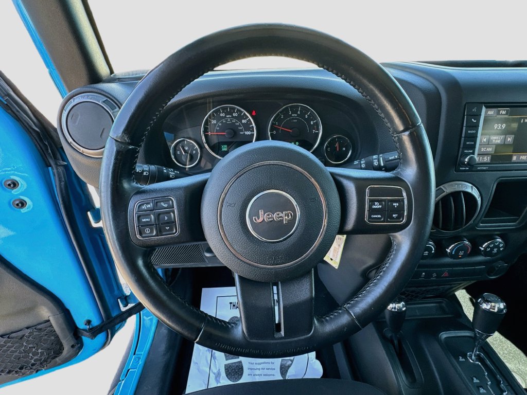 Used 2018 Jeep Wrangler Unlimited Sport w/ Connectivity Group AWD/4WD image 11