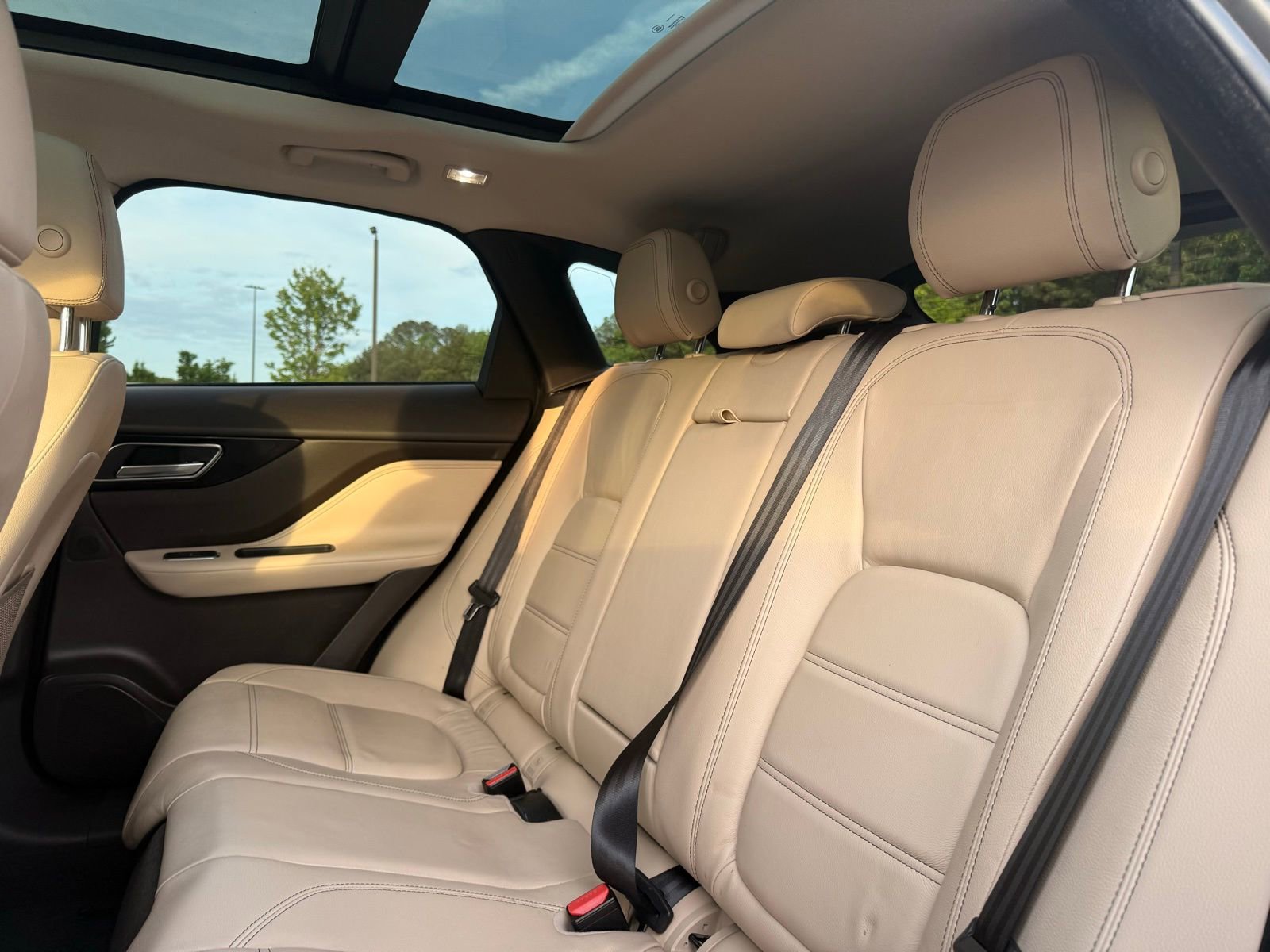 Used 2018 Jaguar F-PACE Prestige AWD/4WD image 31