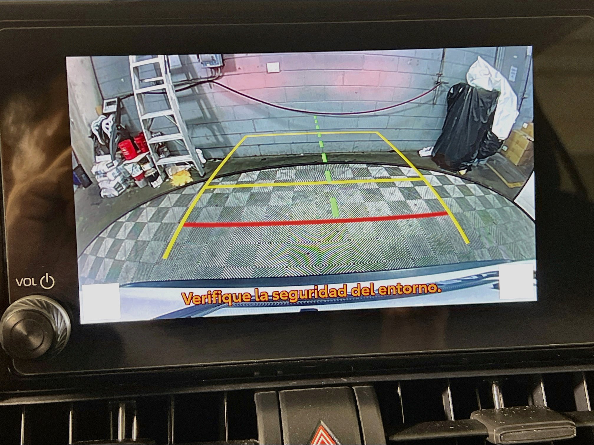 Used 2025 Toyota RAV4 XLE FWD image 28