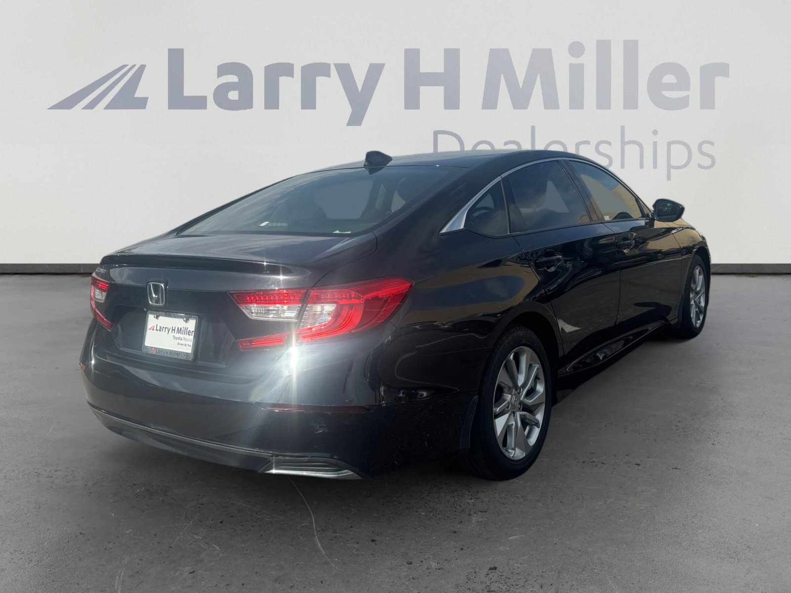Used 2019 Honda Accord LX image 5