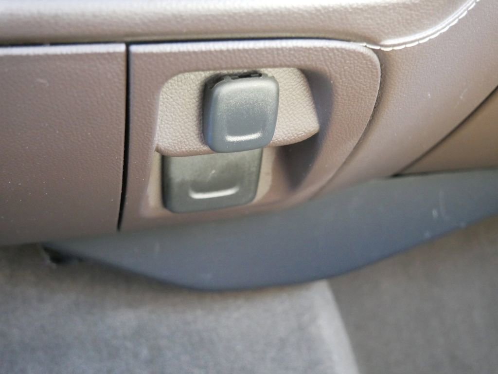 Used 2015 GMC Sierra 1500 SLT w/ SLT Preferred Package image 22