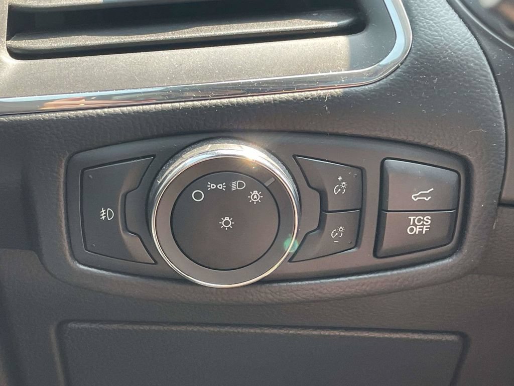 Used 2022 Ford Edge Titanium AWD/4WD image 27