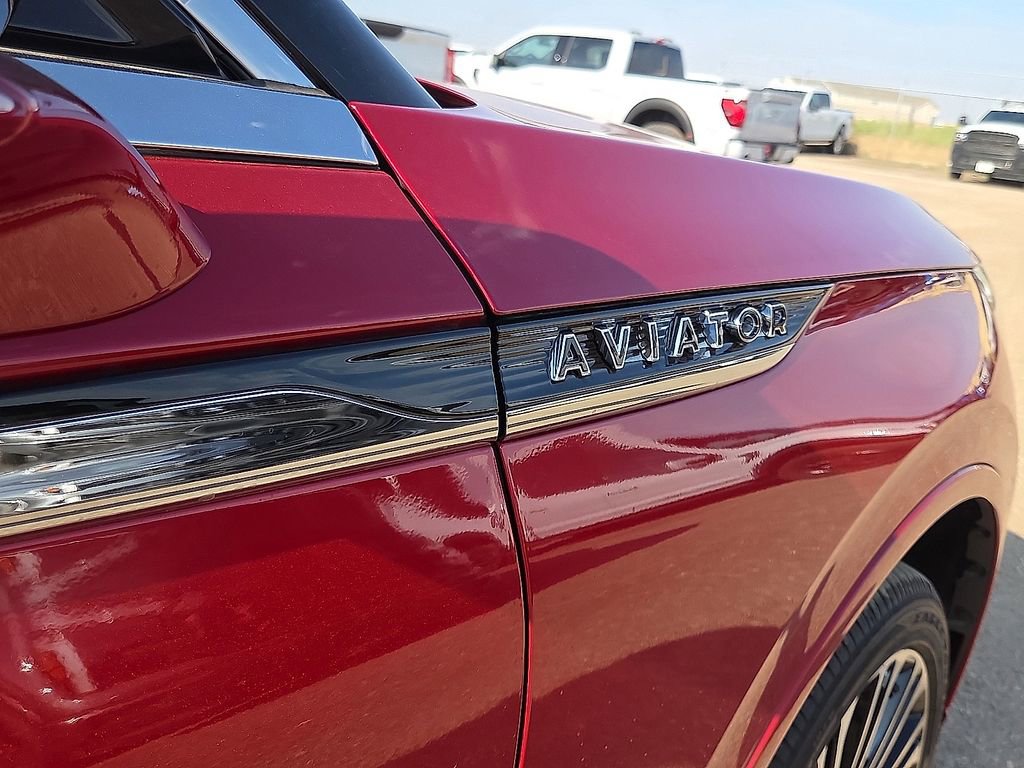 New 2026 Lincoln Aviator Black Label AWD/4WD image 8