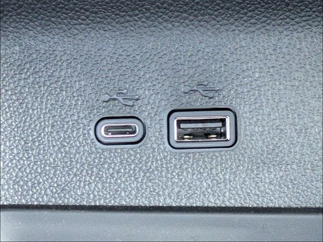 New 2027 Chevrolet Traverse RS w/ LPO, Floor Liner Package FWD image 26