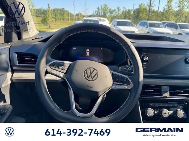 Certified 2024 Volkswagen Taos SE image 12