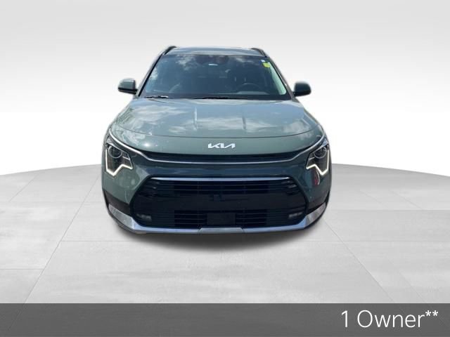 Certified 2024 Kia Niro EX Touring image 3