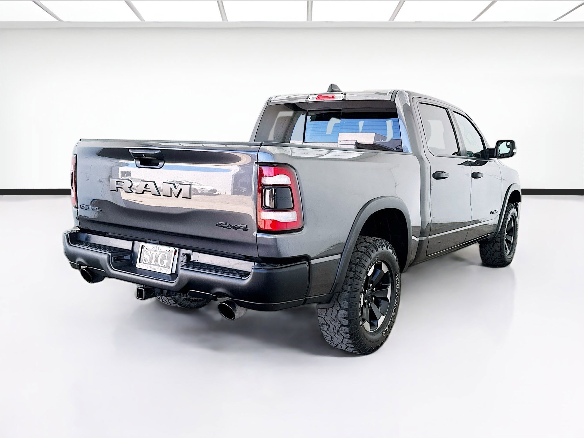 Used 2022 RAM 1500 Rebel w/ Rebel Level 1 Equipment Group AWD/4WD image 4