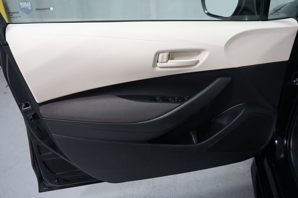 Used 2024 Toyota Corolla LE FWD image 12