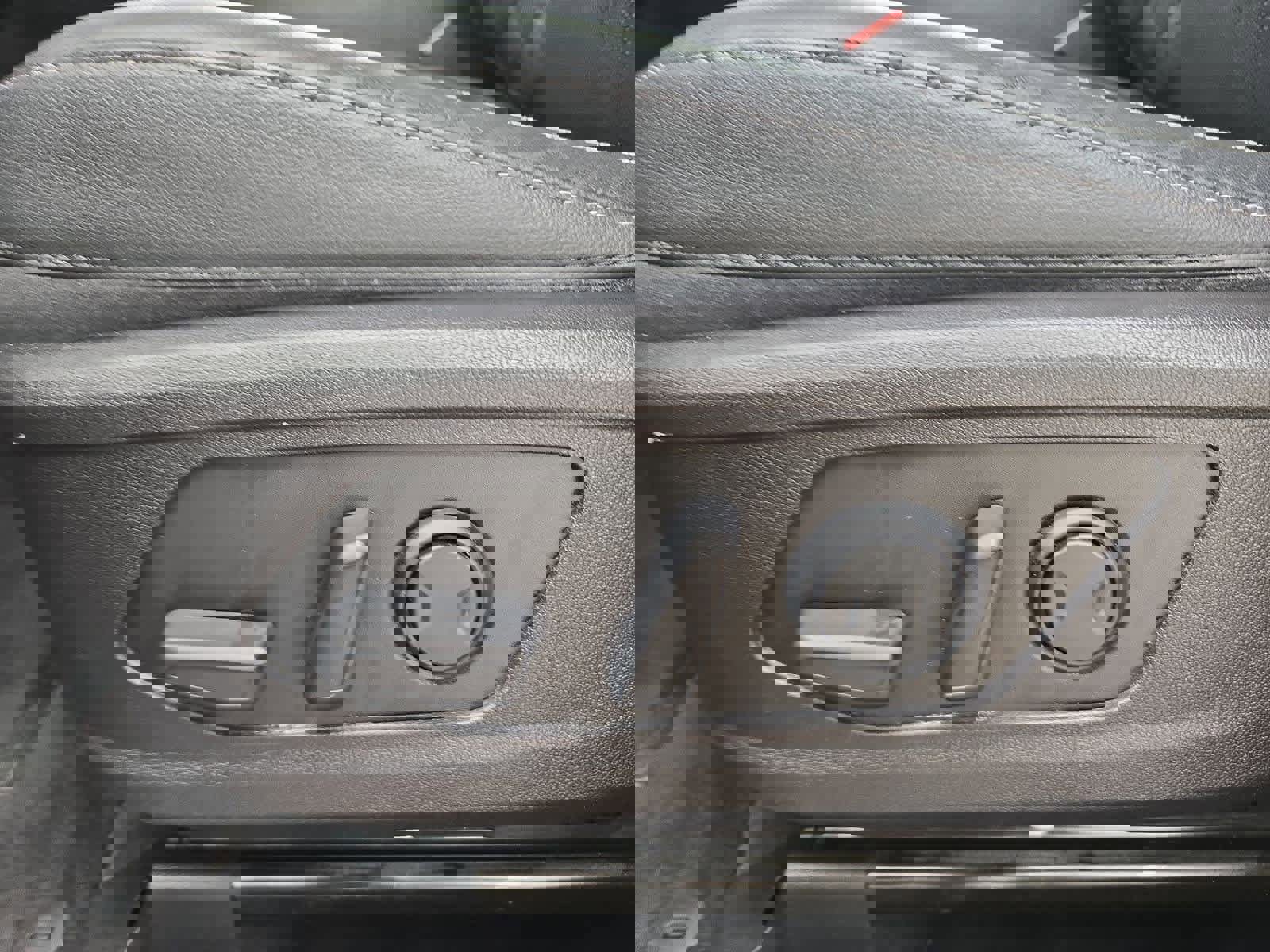 Used 2021 Kia Sorento SX image 16