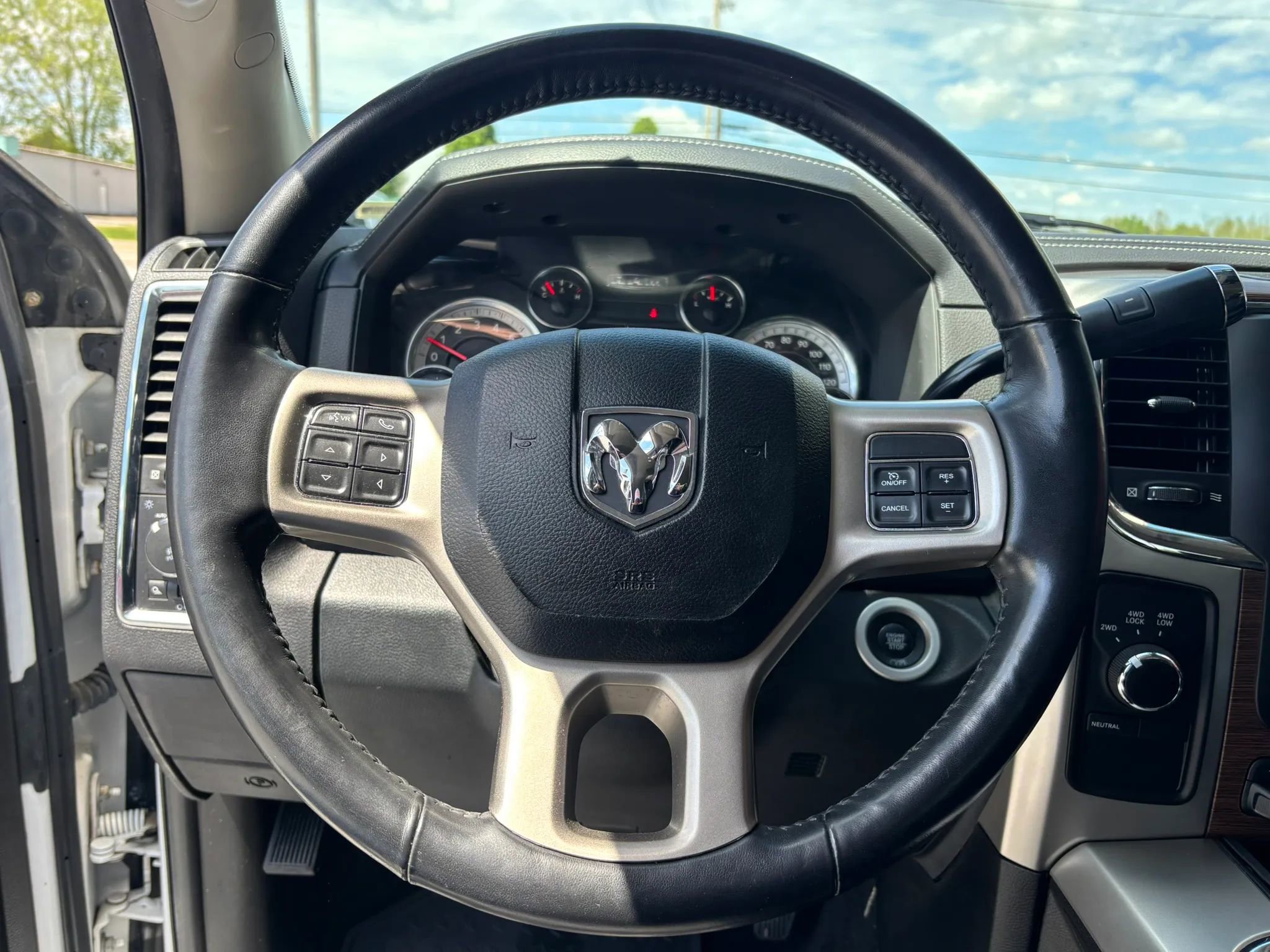 Used 2018 RAM 2500 Laramie AWD/4WD image 22